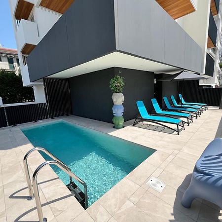 Beach Palace With Small Swimming Pool, Private Beach, Parking Lido di Jesolo Eksteriør billede