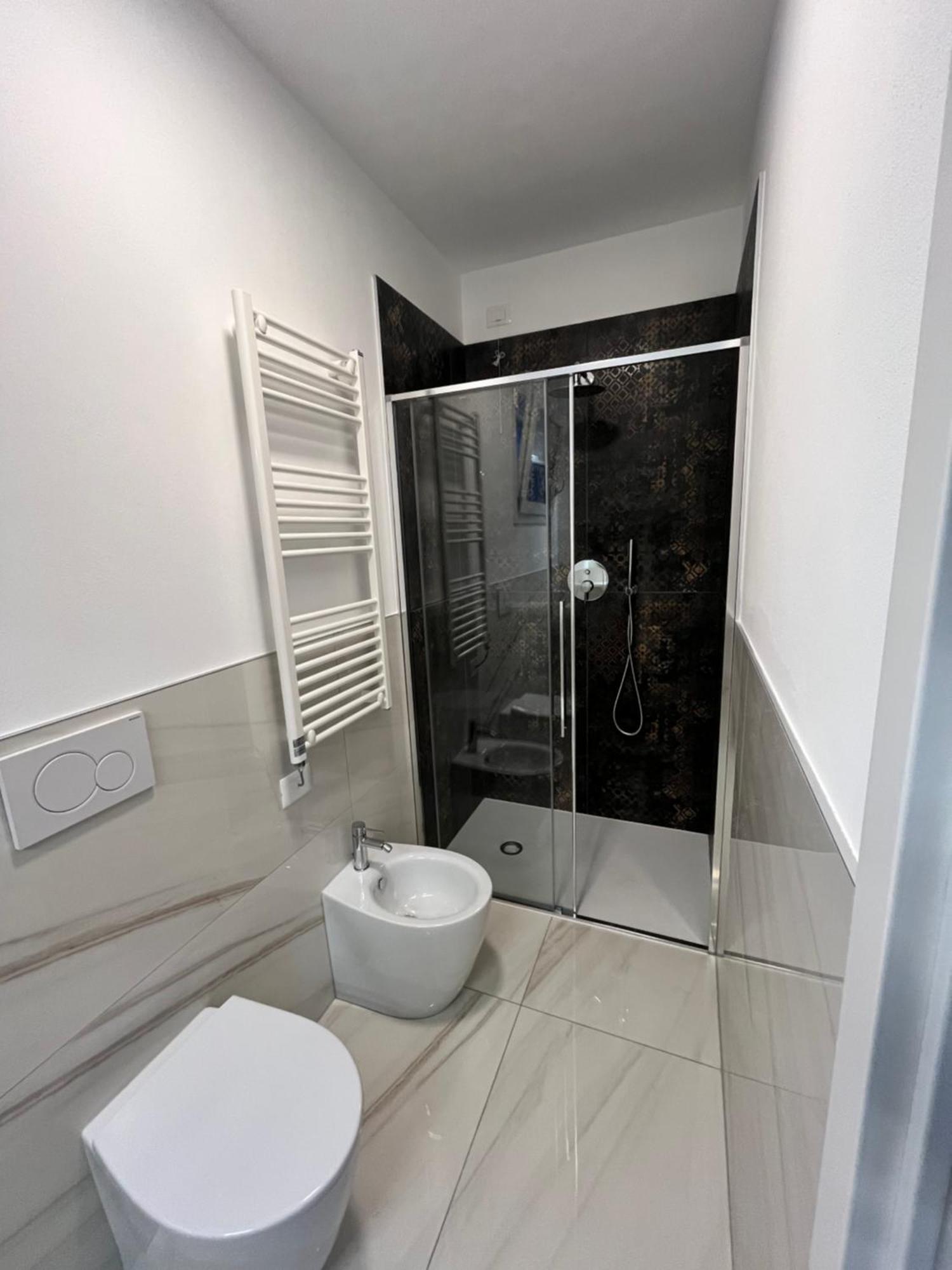 Beach Palace With Small Swimming Pool, Private Beach, Parking Lido di Jesolo Eksteriør billede