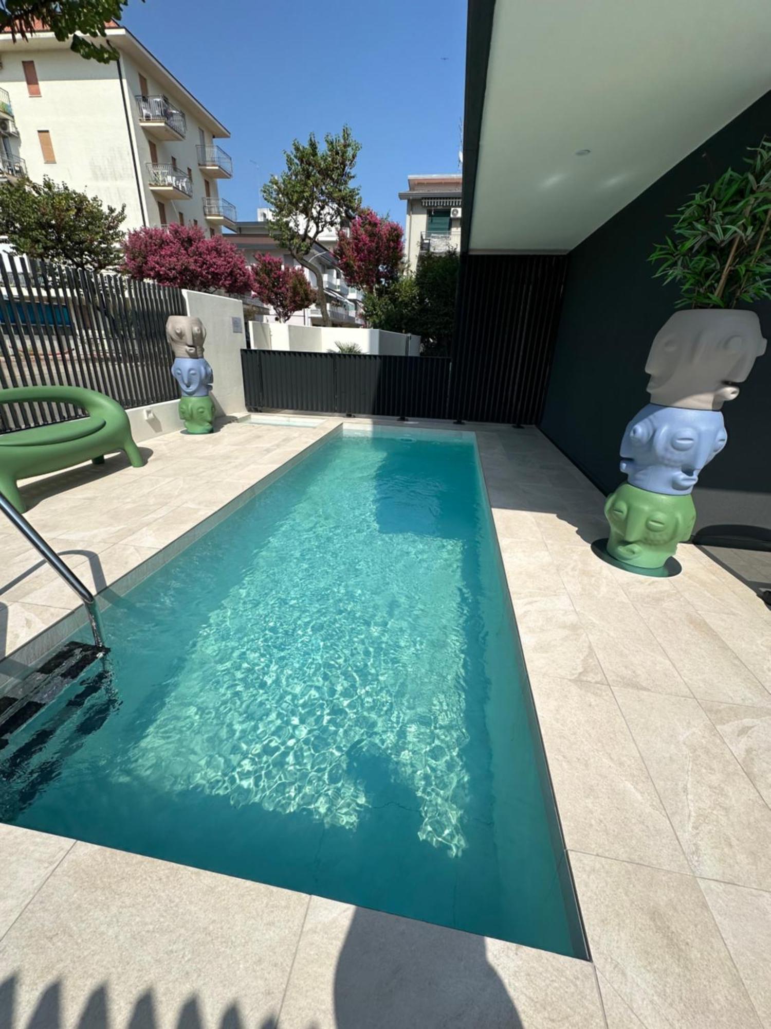Beach Palace With Small Swimming Pool, Private Beach, Parking Lido di Jesolo Eksteriør billede